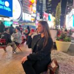Sneha Paul Instagram - Outside my beloved India, New York is the only city which has the greatest vibe at any hour of the day! Happy to be here for some work and some fun time. 🗽🇺🇸🇮🇳❤️