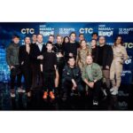 Snezhana Samokhina Instagram - Состоялась закрытая премьера нашего сериала «Моя мама шпион». Уже 13 марта в 19.00 вы сможете увидеть на телеканале СТС! ⠀ На пробы этого проекта я сходила в последний день беременности. И когда малышке было 2 месяца, мы начали снимать🙈 ⠀ С потом и кровью нам дался этот проект. Надеюсь вам понравится! ⠀ Спасибо всем причастным🫶🏼