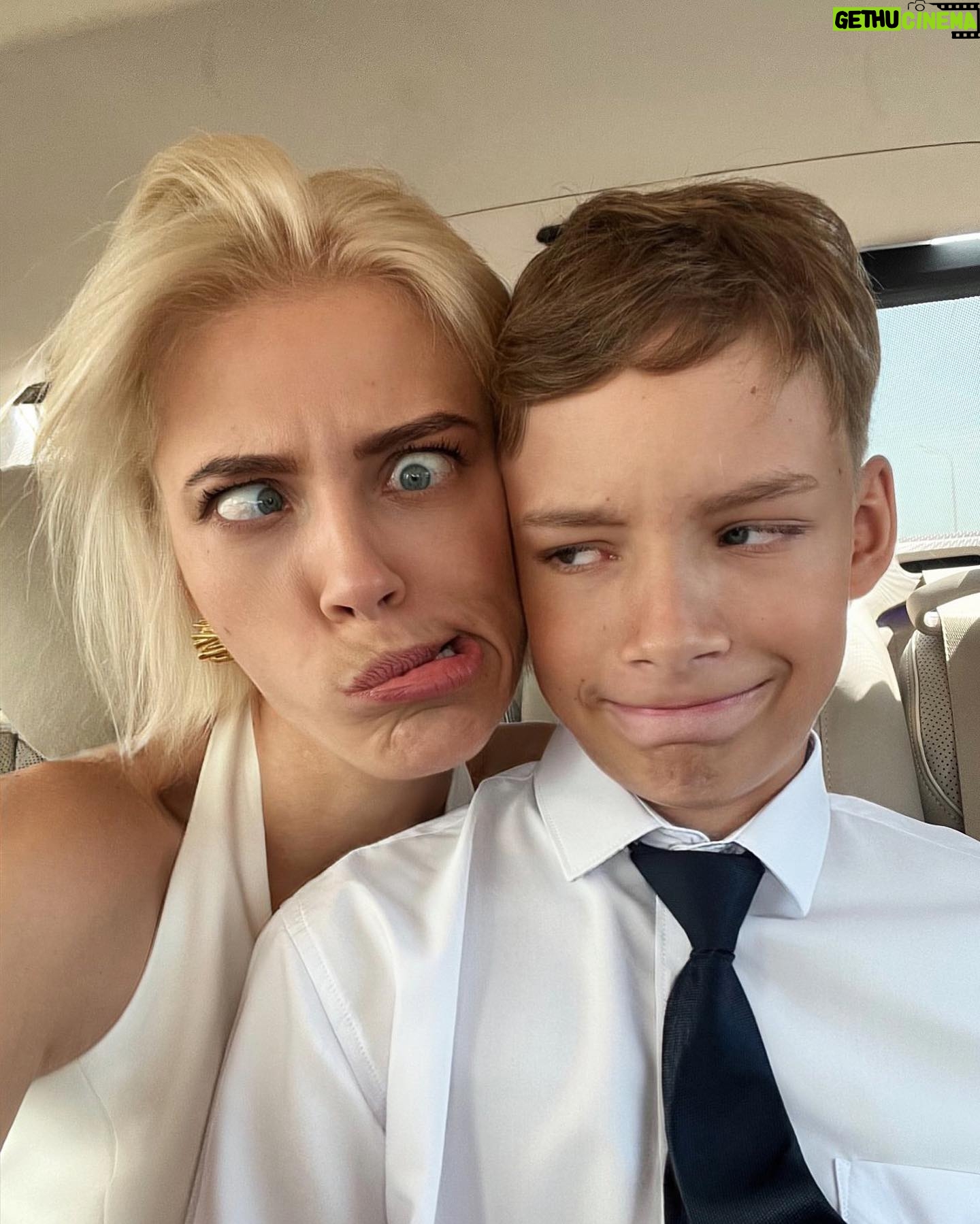 Snezhana Samokhina Instagram - Последний год началки 💔 с ума сойти