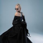 Snezhana Samokhina Instagram - ICON: Снежана Самохина в образе Лары Крофт «Мы так часто стараемся соответствовать рамкам, в которые нас вгоняет общество… Но самый верный и самый сложный путь - делать то, что тебе действительно хочется», — актриса о походах в горы, профессиональных челленджах и женском балансе. VY MAG @vy_mag запускает проект «ICON». Мы предложили инфлюенсерам примерить образы культовых женщин, которыми они вдохновляются. Главный редактор Александра Чурекова @strizs поговорила со Снежаной о том, как работать над собой, преодолеть стереотипное мышление и научиться не стесняться своей сексуальности. Читайте интервью на vy-mag.com Для @vy_mag Съемка: @stakan_prod @mishiev_reymand Стилист: @natylatinovic Образы: @D.V.brand @nude__story