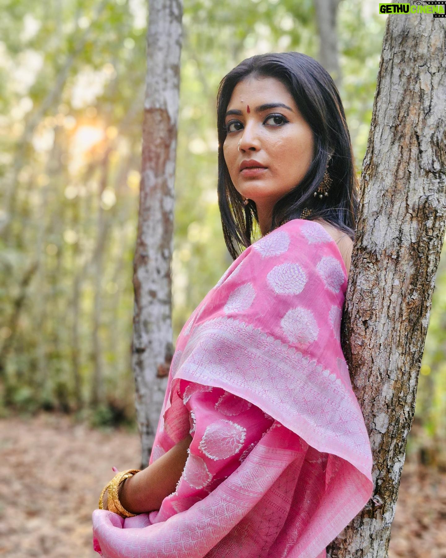 Snisha Chandran Instagram - 🌸 📸 @_anandhu_b_sathyan_ #picoftheday #pic #picture #picofday #subhadram #subhadra #subhadramserialonzeekeralam #zee #insta #instagood #instagram #instalike #instadaily #instamood #like #liketime #snishachandran #love