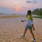 Snisha Chandran Instagram - 🌊🔆 VC @aadi_jn #réel #reelsinstagram #reels #reelinstagram #instareels #instagood #instadaily #instagram #instalike #likesforlike #liketime #like #snisha #snishachandran #kiliyekiliye #trending #beachvibes