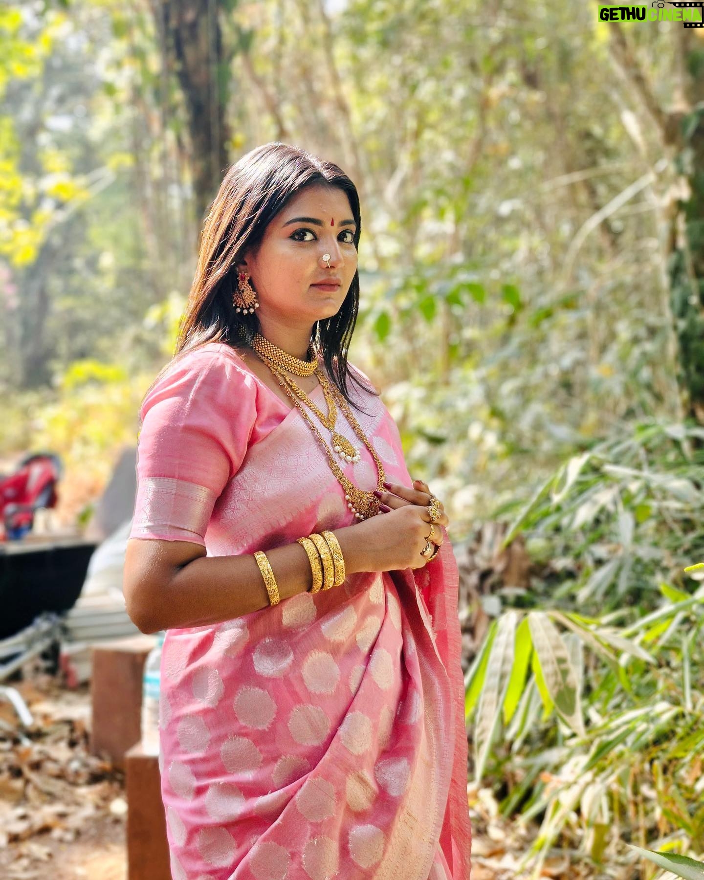 Snisha Chandran Instagram - 🌸 📸 @_anandhu_b_sathyan_ #picoftheday #pic #picture #picofday #subhadram #subhadra #subhadramserialonzeekeralam #zee #insta #instagood #instagram #instalike #instadaily #instamood #like #liketime #snishachandran #love