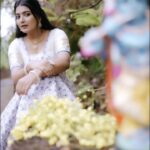 Snisha Chandran Instagram - വിഷു✨❤️ 👗 @gourigopinath_official 🎥 @_arjunmangalashey_ #reels #vishu #happyvishu #vishu2024 #trending #trendingreels #love #snishachandran #instagood #instagram #instalike #vishureels #reelsinstagram