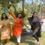 Snisha Chandran Instagram - 💃🏻❤️‍🔥 VC @_anandhu_b_sathyan_ #reels #reelsinstagram #reelsvideo #reelsindia #instareels #instagram #instagood #instadaily #instamood #insta #dance #sisters #dancers #fvrt #fvrtsong❤ #love #loveyourself #enjoylife #enjoy