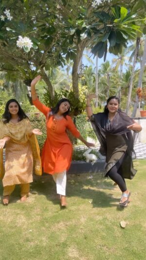 Snisha Chandran Instagram - 💃🏻❤️‍🔥

VC @_anandhu_b_sathyan_ 

#reels #reelsinstagram #reelsvideo #reelsindia #instareels #instagram #instagood #instadaily #instamood #insta #dance #sisters #dancers #fvrt #fvrtsong❤ #love #loveyourself #enjoylife #enjoy