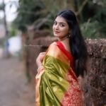 Snisha Chandran Instagram - ❤️‍🔥 📸 @_arjunmangalashey_ #picoftheday #pic #like #likesforlike #instagood #instalike #instagram #instadaily #instamood #love #loveyourself #snishachandran #insta #redgreensaree