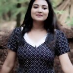 Snisha Chandran Instagram - 🌸 Make yourself comfortable with @paraiso_comfortwears VC @_arjunmangalashey_ #reels #trending #reelsinstagram #trendingreels #snishachandran #like #instagram #instadaily #instagood #trend #reelsvideo