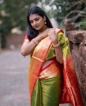 Snisha Chandran Instagram - 🥀

📸 @_arjunmangalashey_ 

#picoftheday #pic #birthdayspecial❤️ #lovethiscolourcombo #like #likesforlike #instalike #instagram #instalike #instagood #instalove #insta #snishachandran #loveyourself #love #birthdaygirl
