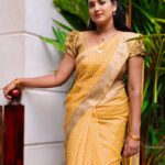 Snisha Chandran Instagram - 🌼 📸 @_wo_l_fy_ #picoftheday #picture #pic #yellow #saree #sareelove #sareefashion #insta #instagood #instagram #instalike #instadaily #love #loveyourself #snishachandran #subhadram #subhadramonzeekeralam #zeekeralam