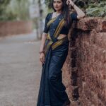 Snisha Chandran Instagram - 🖤 🥻 @kalyani_cotton 📸 @_arjunmangalashey_ #picture #black #blacksaree #sareelove #sareelover #loveyourself #love #instalike #like #intagood #instagram #instagood #instadaily #instamood #insta #picoftheday #picofday #snishachandran #love
