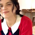 SoKo Instagram – First song i ever write in French.. Probably because it felt the most tragic.. And the most erotic.. all at once.. Hope you like.. Bisous.
It will be out on #FeelFeelings on June 12th. Pre-order link in my bio.
