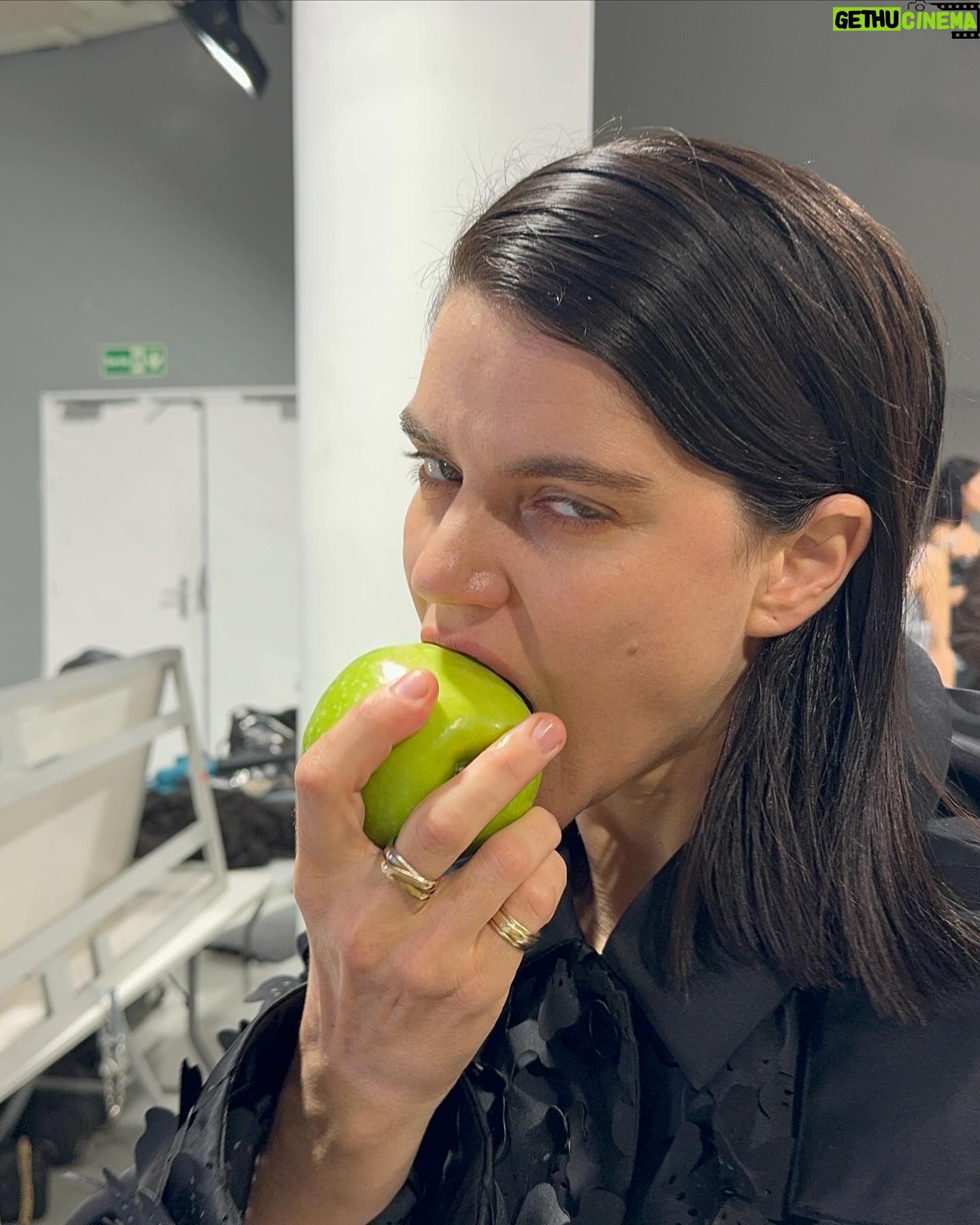 SoKo Instagram - 🍏 @ceciliebahnsen 🍏 Merci @emmamatell And my super team for being there for / with me @jaredeng @florentfarinelli