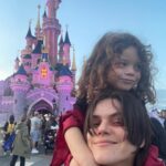 SoKo Instagram - HAPPY MOTHER’S DAY TO ALL THE MAMAS ! 💐 Special bow to all the moms who work hard on healing from trauma and showing up for their kids. And to all the single mamas who do it without any financial or emotional support of another parent.. YOU ARE MY HEROES FOREVER ! 💐 and to all the friends who show up to help their single mama friends… THANK YOU, i adore you, i couldn’t do it without you 🫶