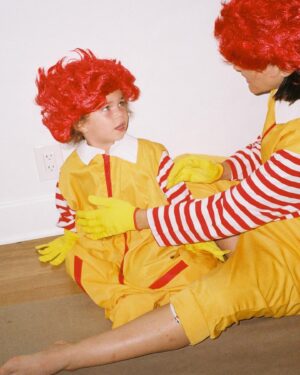 SoKo Instagram - All love forever ♾️
💛❤️💛❤️💛
Halloween edition against McDonald’s! 
GO VEGAN
All fun captured by our fave  @miriam_marlene
#govegan #veganmom