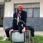 Sofía Gala Castiglione Instagram - SEPTIEMBRE fue tan intenso que necesité medio octubre para poder subir este carrete Uruguay en mi corazón x siempre 1. encontrando tesoros en las calles 2. pescado rabioso 3. mi cuerpo enamorado 4. promesas sobre la fuente 5. Dante y el rio 6. mi lugar favorito de montevideo 7. @baldino.lara atardeciendo conmigo ❤️🌹❤️ 8. mi amorcita @cementerio.rosa 🧜‍♀️ 9. una mosca disfrazada de abeja o una abeja disfrazada de mosca??? 10. SHINE A LIGHT
