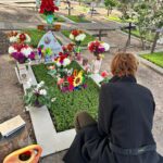 Sofía Gala Castiglione Instagram – Me gustan los cementerios, me siento comoda entre los muertos, bastante mas que entre los vivos
hoy  pude transitar uno de los más increíbles de Bs As de una manera que jamas pense, gracias @fernandorubioprojects por invitarme a participar de esta locurita
LO QUE NOS QUEDA POR CONTAR de Fernando Rubio con Mirta Busnelli, Sofía Gala Castiglione, Andrea Nussembaum, Luis Ziembrowski, Julián Calviño y Carlos Portaluppi. 
Una producción de @elsanmartinctba 

@ziembro 
@socastiglione 
@andreanussembaum 
@carportaluppi 
@julian.calvino 
@mirtabusnelli 
@diegopoleri 
@zuluciones 
@temporadadebalas 
@fernando_zuber 
@ricardesgabriela 
@silvinasilber 
@jonathanzak 
@maxseuge
