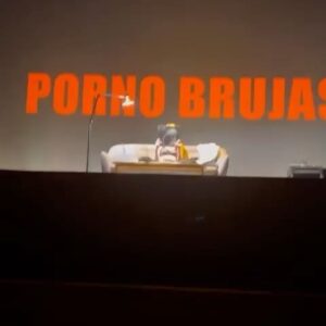 Sofía Gala Castiglione Instagram - CARRETE DEL MES INTERMINABLE
1. te amo te odio dame mas
2. en la ciudad desierta
3. porno en el puticlu
4. vacaciones (?)
5. flying
6. con mi hermana a todos lados
7. Teoria King Kong
8. casi NO LOCA 
9. ELLA 🫠
10. el after del after de la previa del after