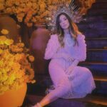 Sofía Sisniega Instagram - Día de Muertos @voguemexico Styling: @alicegamusstyling Wearing: @pinkmagnoliaofficial Hair: @adrian_gama Team: @pureandb