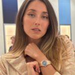 Sofía Sisniega Instagram - Desde la luna hasta el fondo del mar ⌚️#omega #seamaster 6,000 metros bajo el agua 🌊 #oceanconservation @lucacerecedo wearing: @tiscarenostudio via @steponfashion team: @pureandb