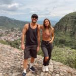 Sofía Sisniega Instagram – Llovió amor a cascadas. Gracias por tanto, 🙌🏽 a los que están en las fotos y a los que faltan. 🫶🏽 #newseries #comingsoon
