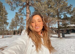 Sofía Sisniega Instagram - Blow, blow, thou winter wind. Thou art not so unkind, as man's ingratitude.