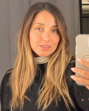 Sofía Sisniega Instagram - Shine out fair sun, till I have bought a glass, that I may see my shadow as I pass. -Richard III
