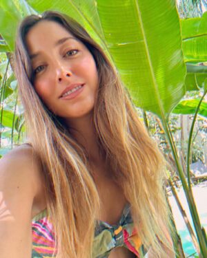 Sofía Sisniega Instagram - >
Bin in tzuutz a chi tut yam x cohl.

Besaré tu boca entre las plantas de la milpa.