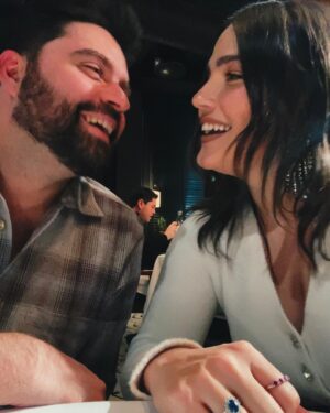 Sofía Garza Instagram - Mi todo. 

Feliz 10 de casados
Feliz 17 de novios 
Feliz Olivia Algara Garza

TE AMO ❤️