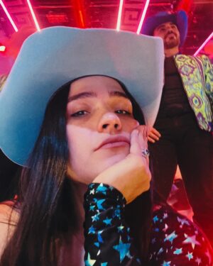 Sofía Garza Instagram - Meses de ensayo y montaje!
Se llegó el día!

ESTRENO MYST FOLK 14 DE OCTUBRE @foro.totalplay 
🤠🎶🇲🇽🔥

Boletos con Katia @myst.mysoundtrack
