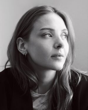 Sofia Kappel Instagram - Photo by the best @lamiakaric 🖤