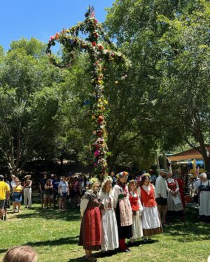 Sofia Mattsson Instagram - Glad midsommar!! 🌺🌺🇸🇪
