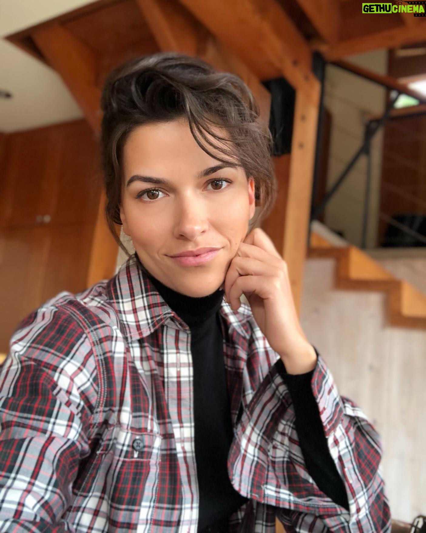 Sofia Pernas - 7.1K Likes - 🙋🏽♀️
