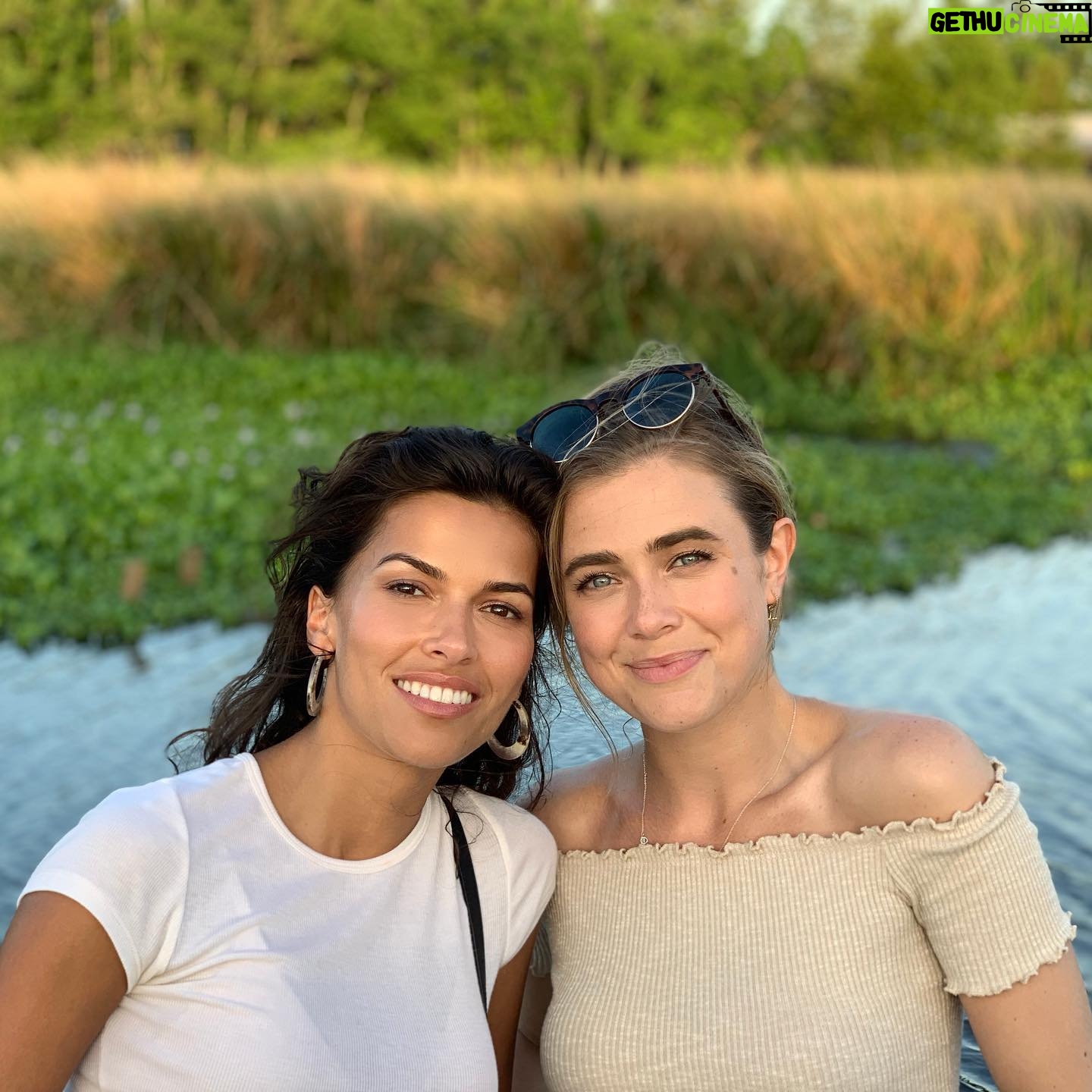Sofia Pernas - 4.5K Likes - N’awlins with Roxy and feelin’ this swamp life...