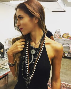 Sofía Reca Instagram - Treating myself with the most amazing jewelry from designer @alejandrabqt Trunk show happening all day today. Check her website for more info: www.alejandraboquetedesigns.com
Consientiendome con las joyas mas lindas que he visto ultimamente! No se pierdan el trunk show happening now! #jewelry #diamonds #trunkshow #miamibeach