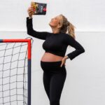 Sofia Arruda Instagram - Uma melancia a passar no vosso feed para vos desejar bom almoço! 🤭🍉 E se forem fãs de wraps e almoços rápidos de preparar aproveitem as minhas ofertas da semana o desconto de 10% com o código SOFIAARRUDA na @prozis Look total também @prozis #pub