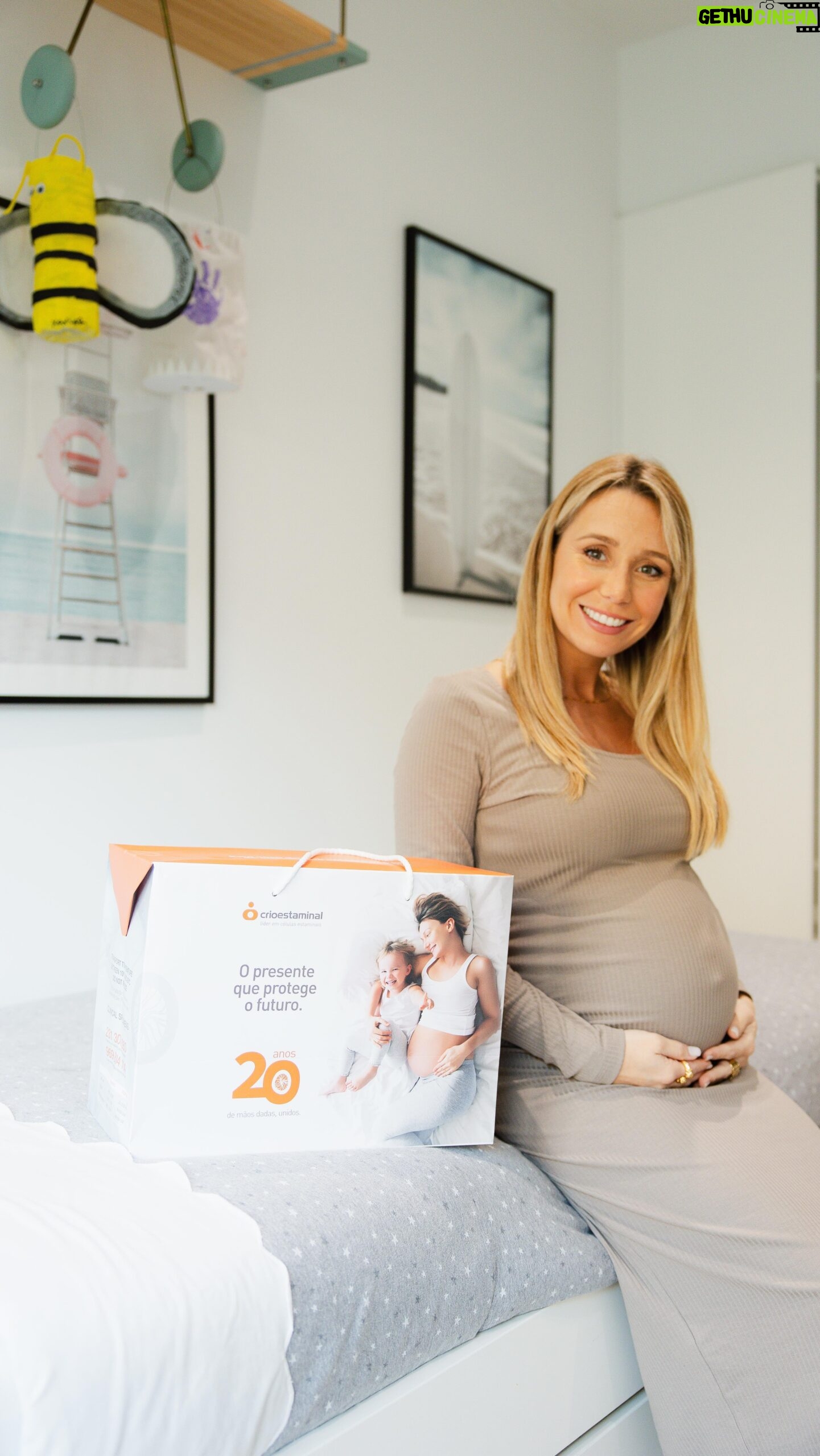 Sofia Arruda Instagram - Respondemos a todas as dúvidas sobre preservação das células estaminais. Vejam e revejam as vezes que quiserem ❤️ Obrigada Joana da @crioestaminal_ por acalmar o coração dos pais e mães 🥰🥰 #pub