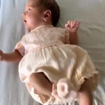 Sofia Arruda Instagram – Eu vejo uma bailarina 🩰 🤍 

Look primavera/verão2024 @wedoble

#babygirl #oliamaro
