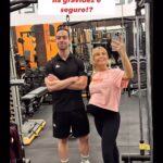 Sofia Arruda Instagram – É seguro treinar durante a gravidez!?
A resposta é um claro: SIM✅
Desde que tenha autorização médica e o treino seja acompanhado/prescrito por um profissional capacitado.

No caso da @sofiaarrudagram foi mais fácil a adaptação do treino à gravidez, pois já era acompanhada por mim e pelo @sergio.sveloso na @metaclinic.pt há mais de 1 ano😊.

O mais importante nesta fase é principalmente focar no bem estar da mãe e do bebé. E se possível… continuar com o trabalho feito antes da gravidez, obviamente com as adaptações necessárias 😉

#treinonagravidez #treinargravida #gravidezsaudável #gravidez #grávidas #gravidezsaudavel #treinoegravidez #estilodevidasaudavek #gravida #gravidafit