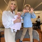 Sofia Arruda Instagram – Eu vesti-os bonitinhos, usei a luz da janela e tentei uma fotografia para pôr na moldura da sala. Isto foi o melhor que consegui 😂😆🤪

 #mothersday #photography #kids