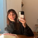 Sofia Barbosa Instagram - selfie 🪞 mirror
