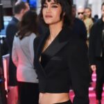 Sofia Boutella Instagram - In London for « Rebel Moon – Part Two: The Scargiver » Wearing : @stellamccartney Styling : @sweetbabyjamie Hair: @jamesbrownstyle Make-Up : @sofiatilbury @garethcattermole @gettyentertainment
