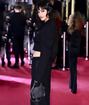 Sofia Boutella Instagram - In London for « Rebel Moon – Part Two: The Scargiver » 
Wearing : @stellamccartney 
Styling : @sweetbabyjamie 
Hair: @jamesbrownstyle 
Make-Up : @sofiatilbury 

 @garethcattermole @gettyentertainment