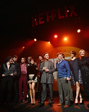 Sofia Boutella Instagram - Celebrating my birthday with this lovely bunch was just the best ♥️ thank you for all the love - thank you Netflix !!!! @netflix @netflixfilm -thank you @alexandermcqueen 
@sweetbabyjamie 
@hannahfitzii 
@georgisandev 
@cnaselli 
@rebelmoon
@gettyimages