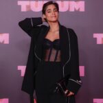 Sofia Boutella Instagram - Obrigada Brazil ! Thank you for having us here to start sharing Rebel Moon with the world ! Thank you Jerry Stafford, Dolce&Gabbana, @dankaceneviva #TUDUM #REBELMOON #ZACHSNYDER #DEBBIESNYDER