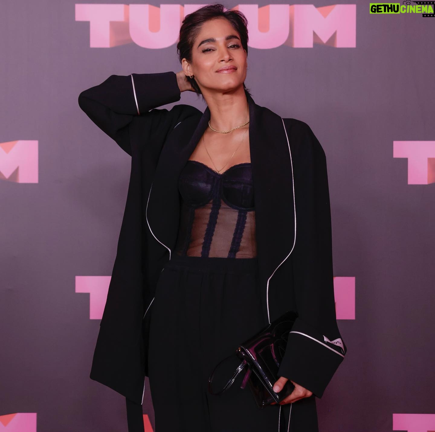 Sofia Boutella Instagram - Obrigada Brazil ! Thank you for having us here to start sharing Rebel Moon with the world ! Thank you Jerry Stafford, Dolce&Gabbana, @dankaceneviva #TUDUM #REBELMOON #ZACHSNYDER #DEBBIESNYDER