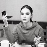 Sofia Nizharadze Instagram – @natatotato 📸❤️@ingalhvichia 💄😘 #mkholodkartuli #backstage