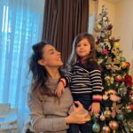 Sofia Nizharadze Instagram – Happy New Year 2023 ❤️🤍💙💛 ბედნიერებით, სიხარულით, სიყვარულით სავსე წელი გქვონოდეს 🎉🎉🎉