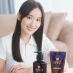 Sofiee Ng Hoi-yan Instagram - 拍戲時成日俾導演嗌「cut！頭髮！」就係因為頭髮狀態唔夠好唔夠豐盈 ˙◠˙工作壓力，加上成日要染髮電髮，頭皮同頭髮都脆弱咗好多，髮質又偏又薄，搞到上鏡無所遁形 🥶 直至我遇上韓國NO.1的洗髮品牌 —— 防脱擔當【呂RYO】 韓蔘滋養防脫髮洗髮液、護髮精華素，獨家Ginsen9EX™️防脫專利技術提煉全枝韓蔘精華，將滿滿的防脫滋養成分注入頭皮，全面提升頭皮髮絲健康度，強韌髮根同時修護受損髮絲，改善掉髮問題，就算忙碌一日，都可以輕鬆享受頭皮SPA，養出蓬鬆髮( ˶ˆᗜˆ˵ ) @ryohongkongofficial 立即開始體驗：https://bit.ly/4dUJAmA #呂RYO #呂RYO #RYOHK #韓方頭皮護養專家 #防脫髮 #韓蔘滋養防脫髮系列 #蔘之科學 #防脫擔當