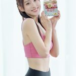 Sofiee Ng Hoi-yan Instagram - 我保持內外都Fit嘅秘密就係...... 每日1包森下仁丹Bifina Si益生菌！@jintanhk 幫我一次過KO假腩、肚谷肚脹同皮膚敏感！ Bifina Si益生菌改善腸道健康之餘，更添加珍貴「乳鐵蛋白LF」強化免疫力，調理敏感體質，幫助身體達到內外皆美健康狀態。 📣想由內靚到外，即刻去萬寧同3chembio官網/門市入手啦🛍️🛒 優惠價: 買2件8折🈹平均270.4/盒 (原價:$338) 優惠期: 2024年5月17 – 30日 3chembio官網: bit.ly/3UQZVjs 萬寧: bit.ly/3K8J8Uc #森下仁丹 #BifinaSi #益生菌 #定時暢便 #宿便 #免疫抗敏 #日本銷量第一